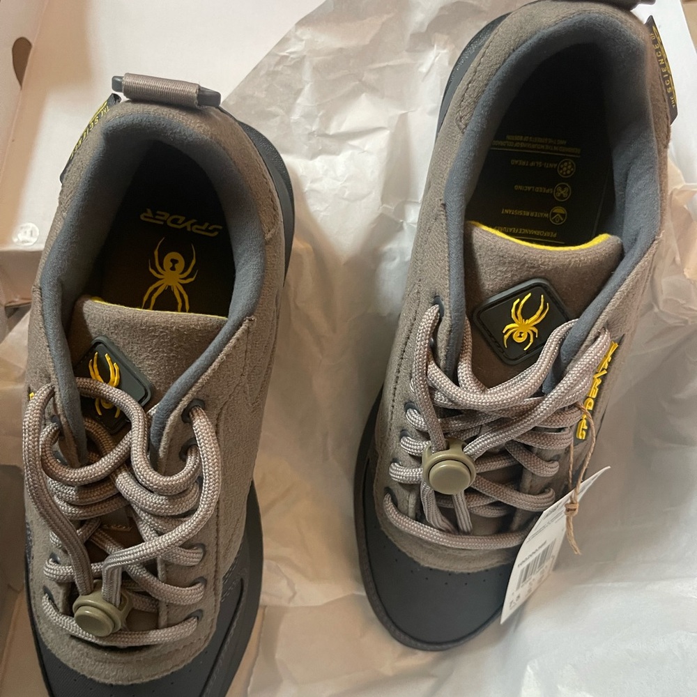 Spyder by Reebok sneakers. NIB - Picture 4 of 4